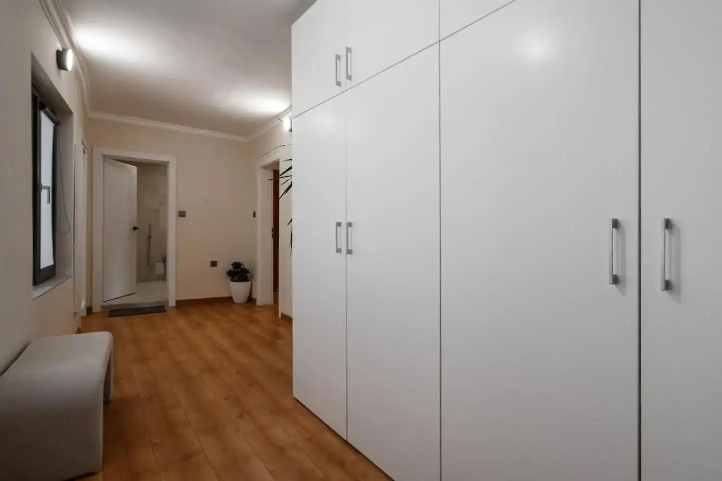 Apartment 2-Bedroom Flat - Sunny Balcony Plowdiw